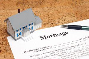 Navigating Your Property Dreams: The Advantages and Drawbacks of Using a Mortgage Broker in the UK